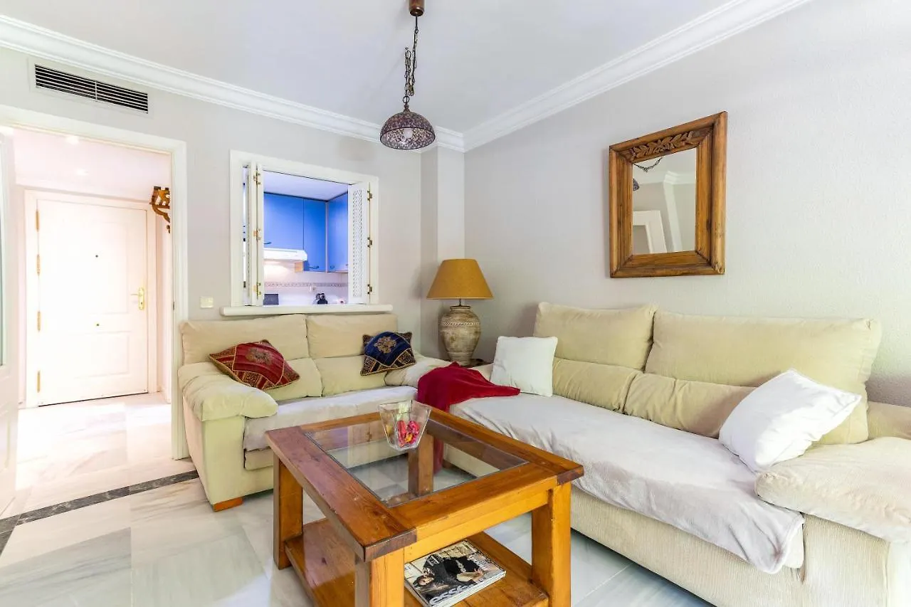 Oleholidays Costa Nagueles 2 Milla De Oro Marbella 0*,  Spain